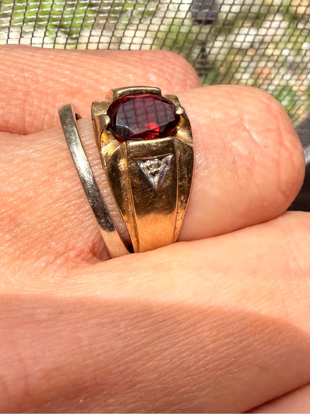 10K Yellow Gold Garnet Signet Ring